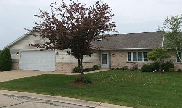 1st image of 1625 Twin Lakes Cir