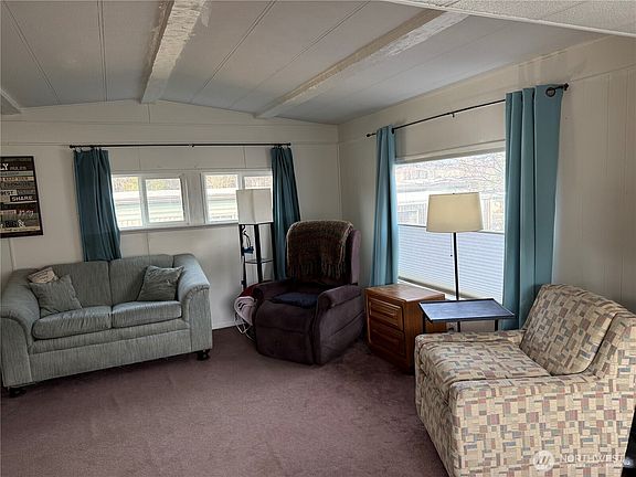 4th image of 1200 Lincoln Street #292