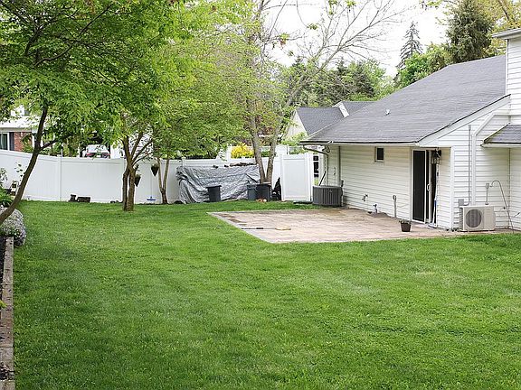 Fenced Back yard Patio 