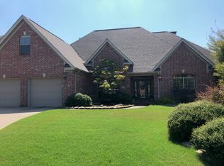 4 Hidden Valley Cv, Maumelle, AR 72113