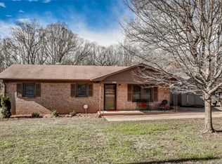 136 Market Rd, Mooresville, NC 28115