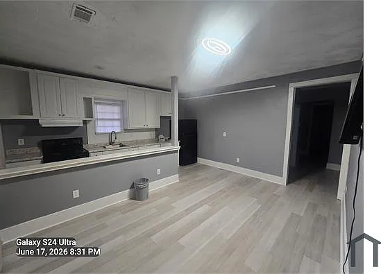 2 bed, 1100 sqft, $1,100 — Photo 2