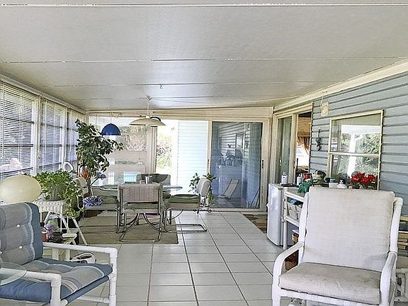4th image of 204 Ponce De Leon Dr