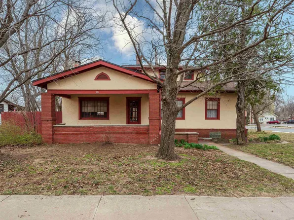 301 E Ross St, Clearwater, KS 67026