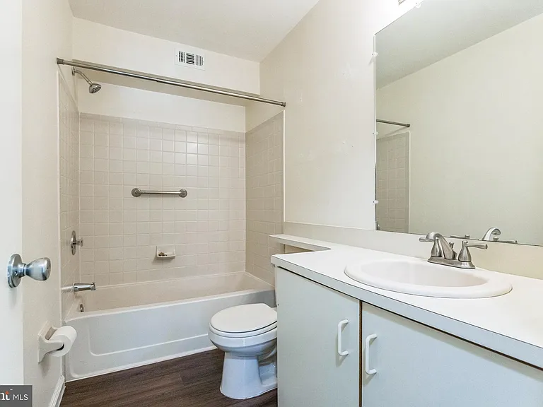 4305A Fenwick Ln — Photo 13