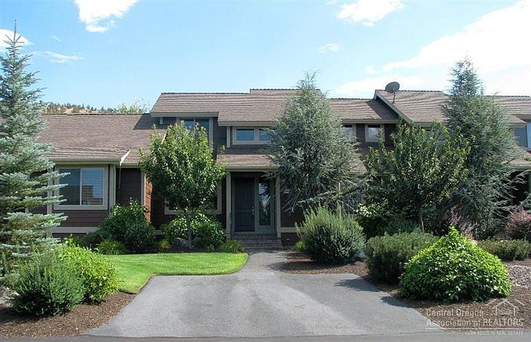1st image of 10942 Village Loop
