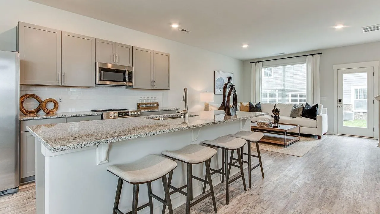 2539 Drumwright Way — Photo 3