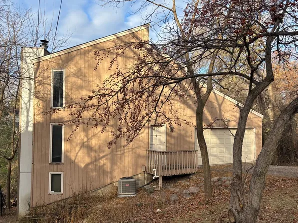 4334 Victoria St, Minnetonka, MN 55345