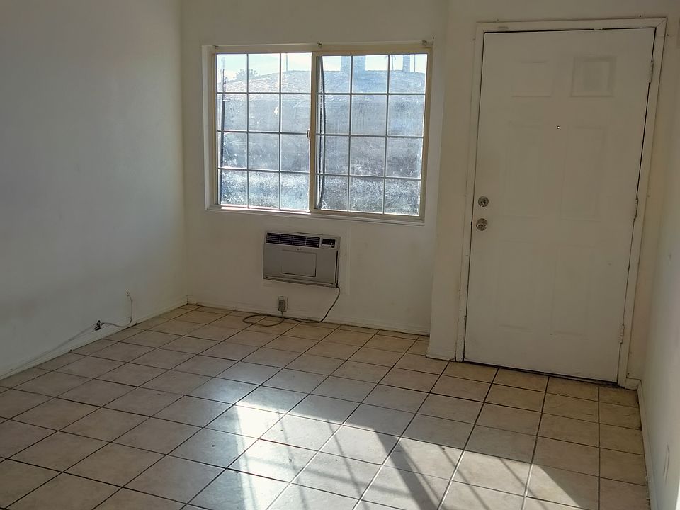 2nd image of 1815 Loma Vista St
