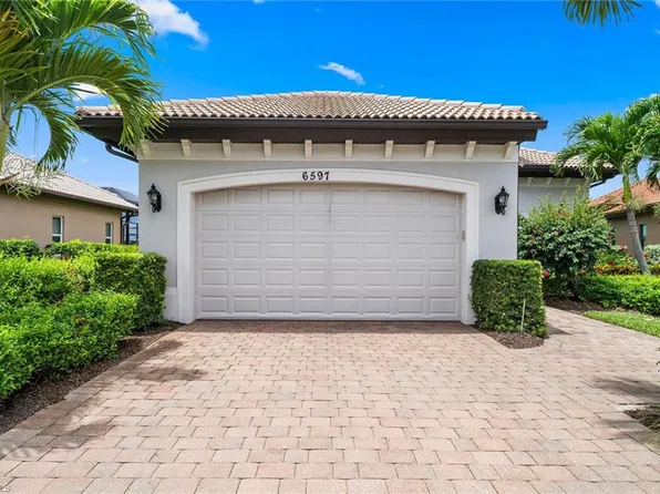 6597 Caldecott Dr, Naples, FL 34113