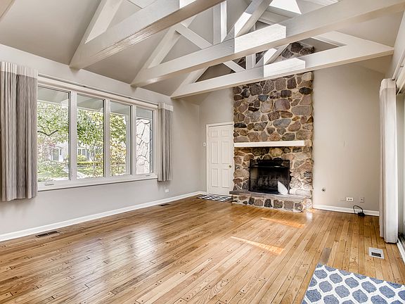 5th image of 2S025 Ironwood Ln