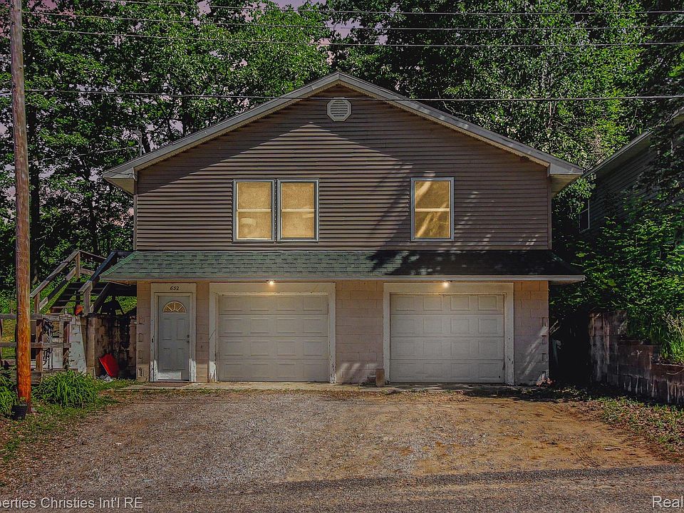 1st image of 642 Sharon St