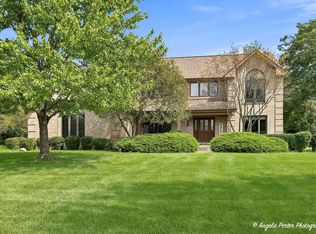1823 Charnbrook Dr, Johnsburg, IL 60051