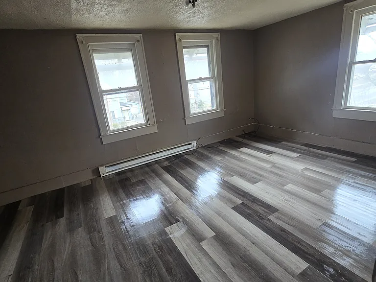 807 1/2 S Metcalf St #807.5 — Photo 1