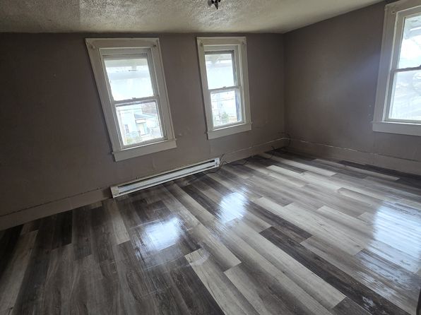 807 1/2 S Metcalf St #807.5