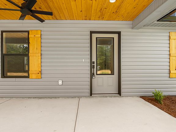 2nd image of 366 Shorey Dr