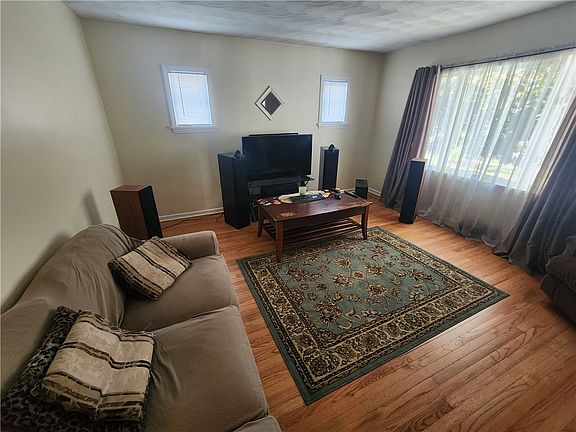 4th image of 84 N Main St