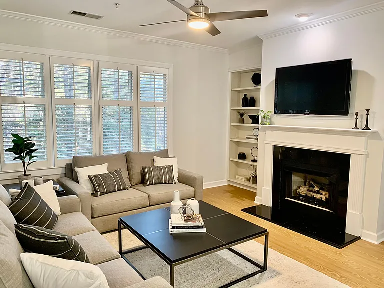 4848 S Hill View Dr — Photo 3