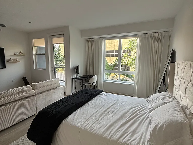 2500 Red Hill Ave #211 — Photo 12