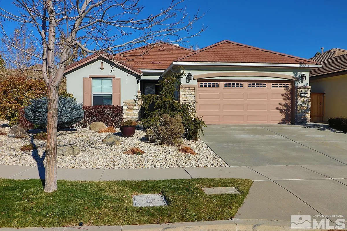 1590 Cricketwood Cir photo 1