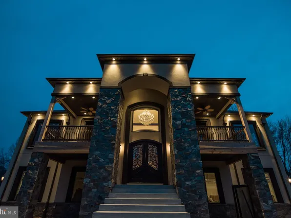 2816 Charles St, Fallston, MD 21047