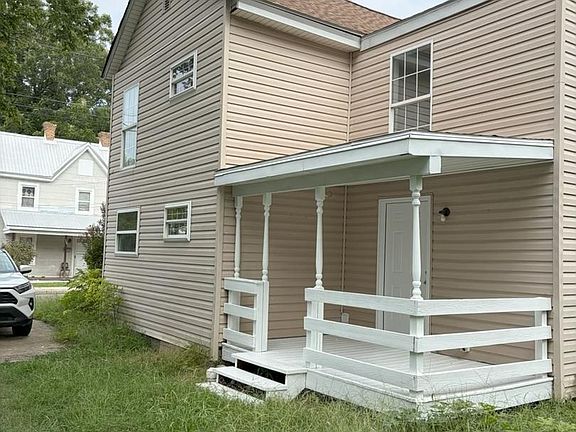 5th image of 139 2nd St