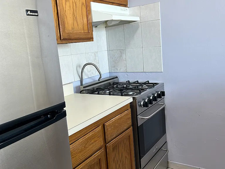 1218 Vyse Ave #2 — Photo 5