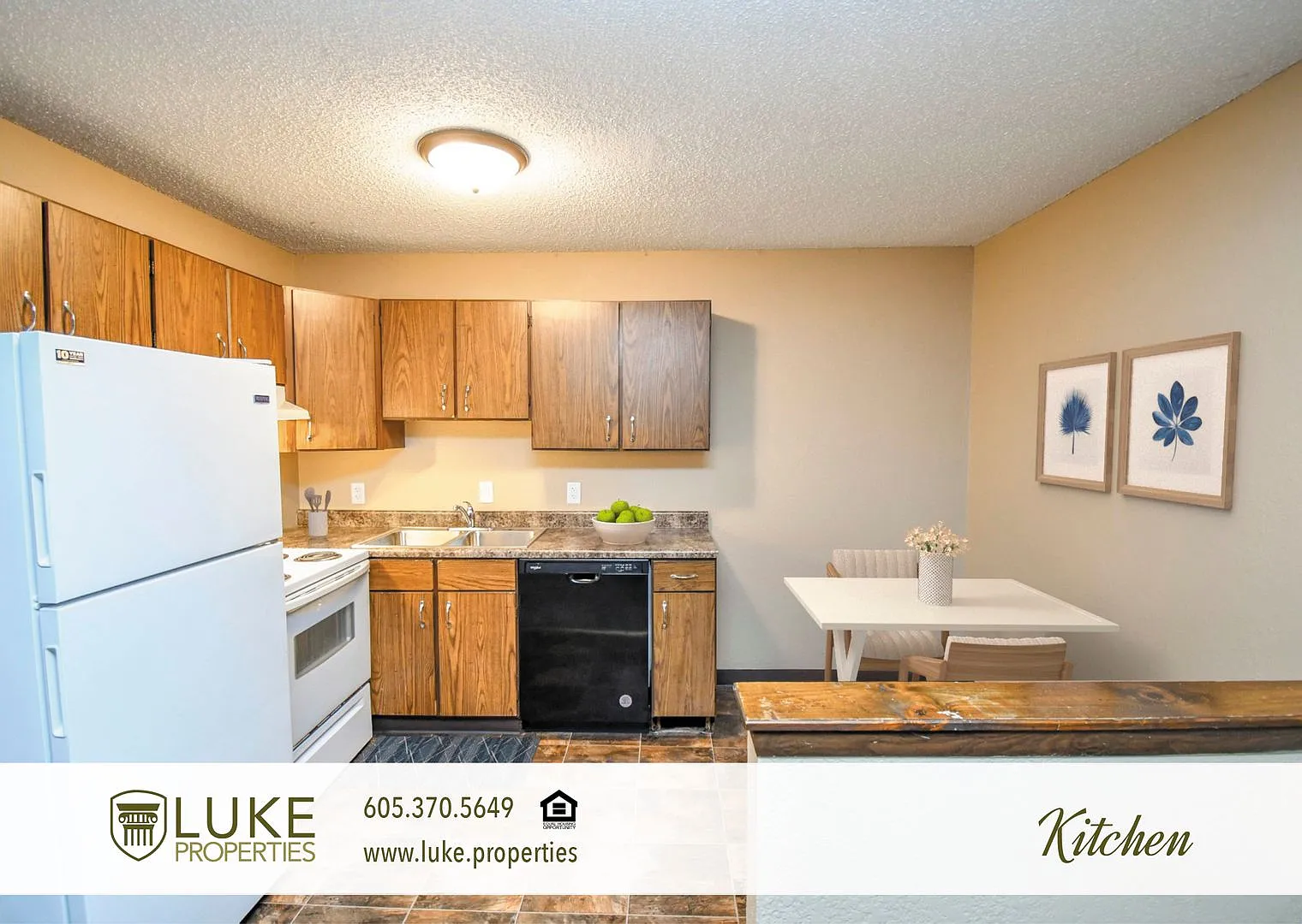 One bedroom just blocks from downtown Sioux Falls — Photo 3