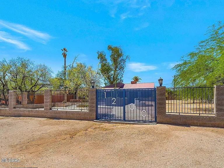 1200 E Edison St — Photo 25