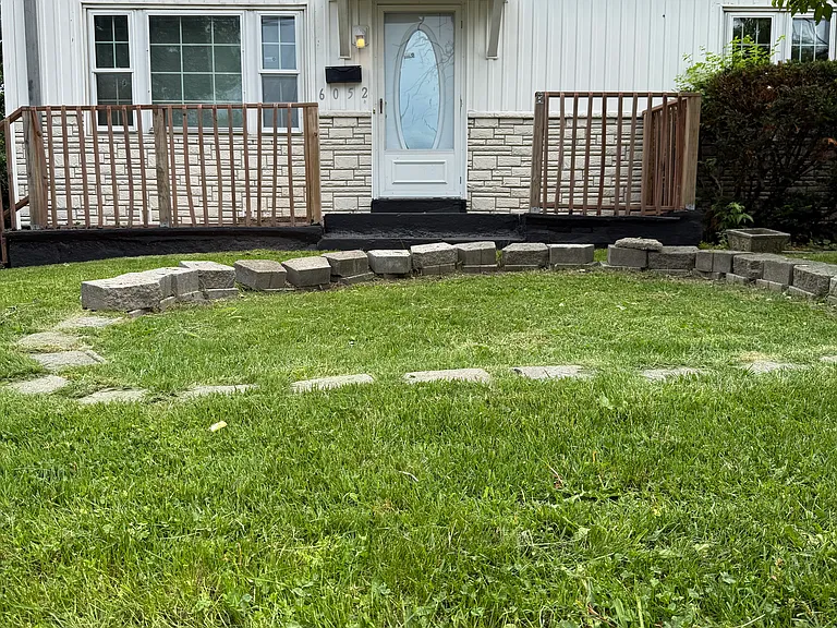 Garfield Ave — Photo 1