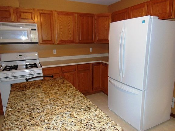 5th image of 29 S Juniper Dr #29