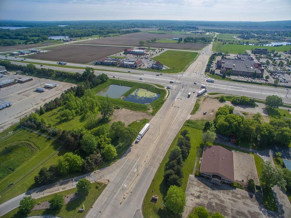 36520 East VALLEY ROAD, Oconomowoc, WI 53066 MLS 1532999 Zillow