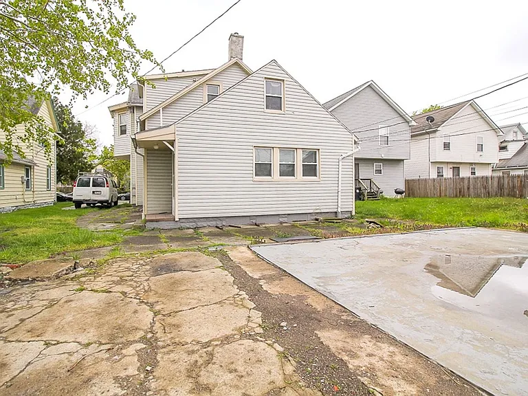 3104 Seymour Ave — Photo 20
