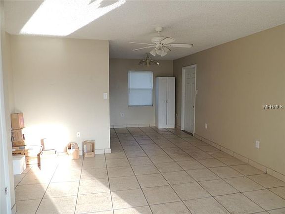 3rd image of 294 N Orange Ave