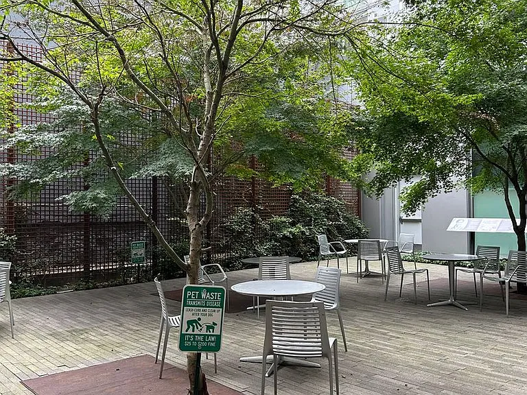 515 NE Holladay St — Photo 13
