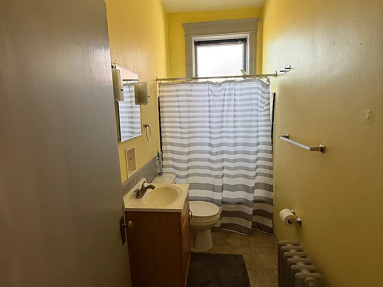 2258 S Compton Ave #2 — Photo 10