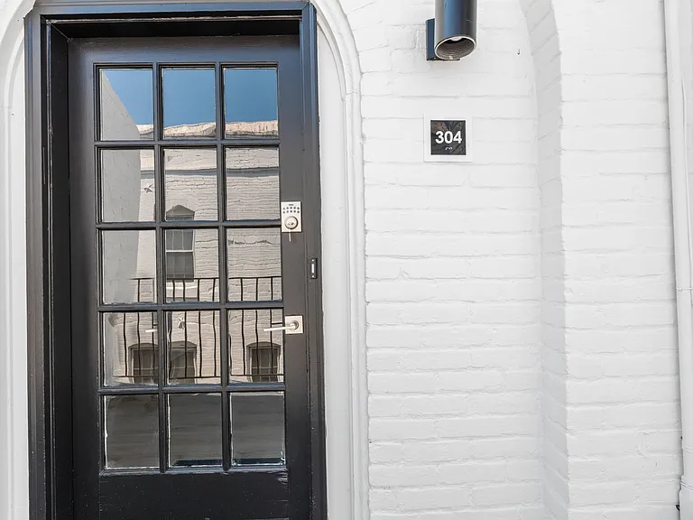 The Gallery Apartments — Photo 103