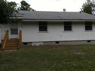 640 Palestine Rd, Linden, NC 28356