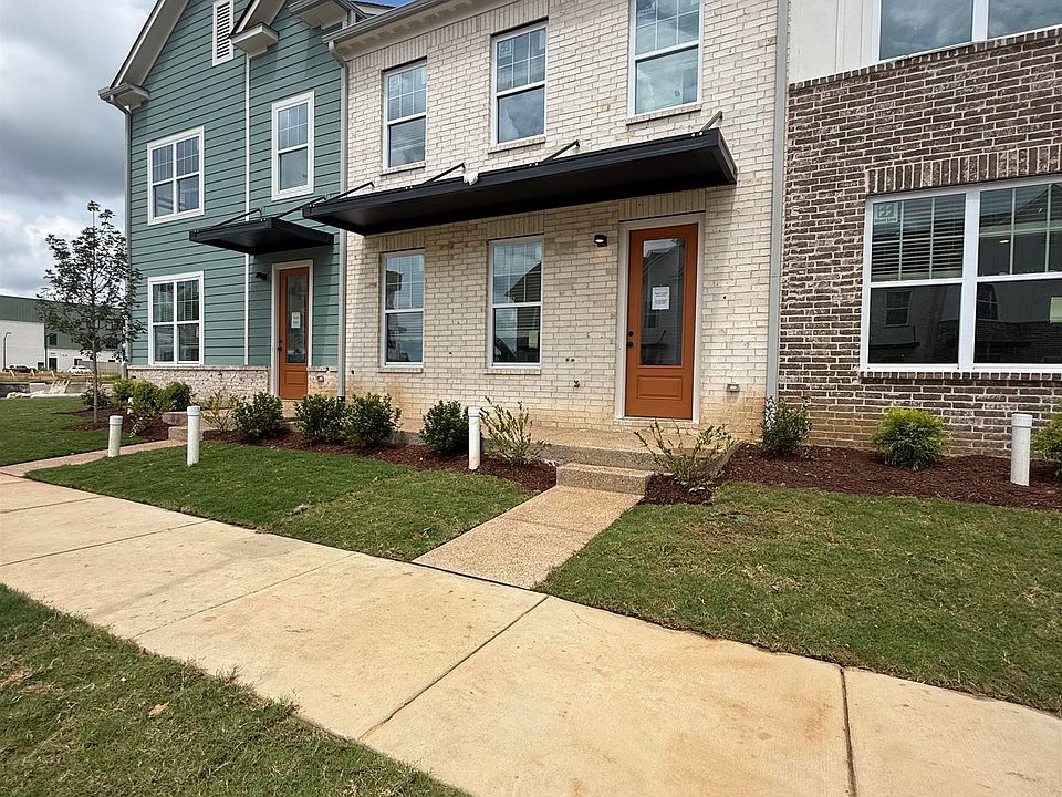 1st image of 3047 Portage Dr