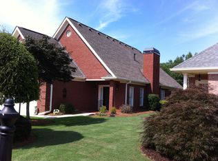 1810 Glenhurst Dr, Snellville, GA 30078