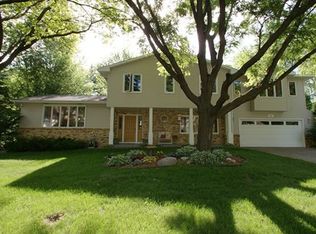 6709 Gleason Rd, Edina, MN 55439