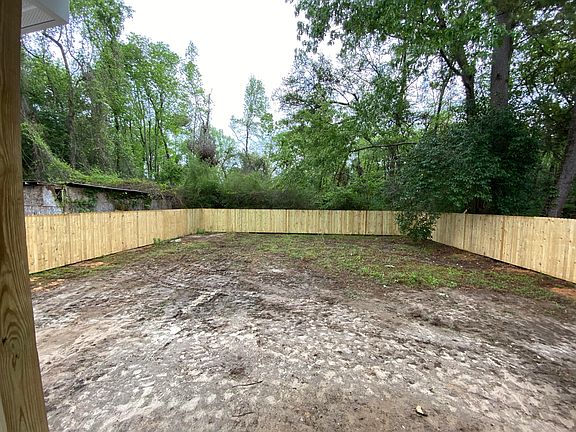 4th image of 223 Challedon Dr