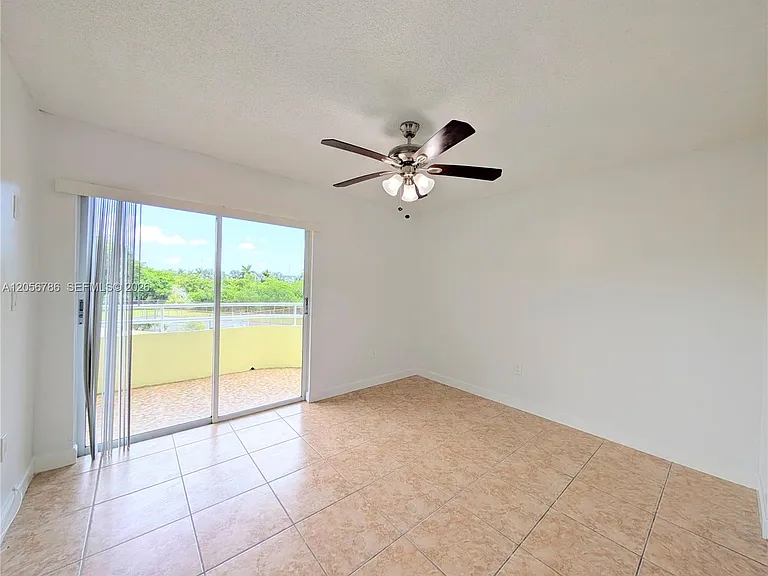 10765 SW 108th Ave #303 — Photo 14