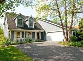 3015 Hedgerow Ln, Homewood, IL 60430