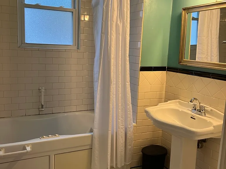 253 Riverview Dr #1 — Photo 7