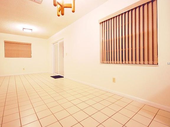 2nd image of 1925 Derbywood Dr