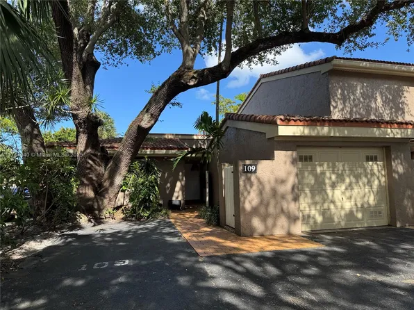 109 Heatherbrook Way #146, Hollywood, FL 33021