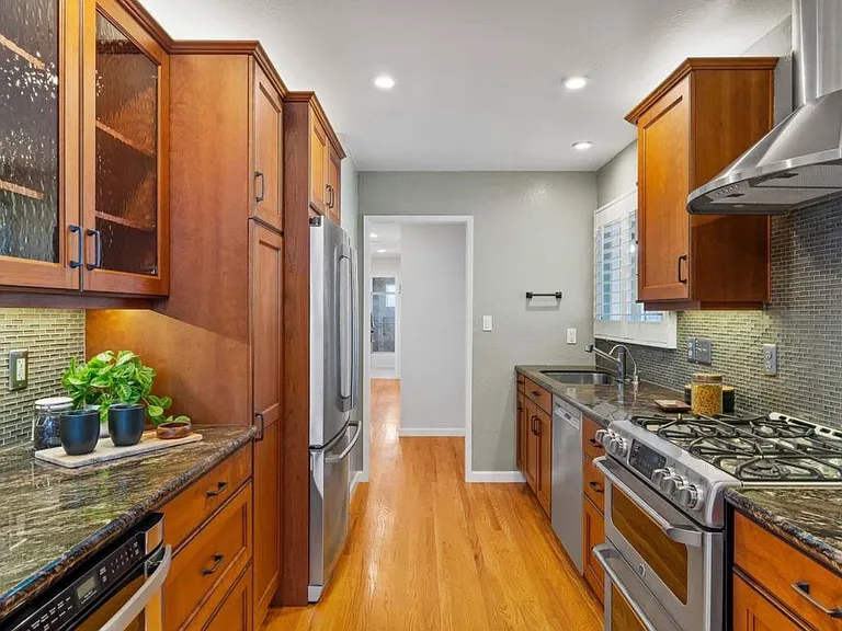 8796 Bandon Dr — Photo 11