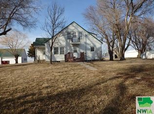 4830 Ibex Ave, Orange City, IA 51041