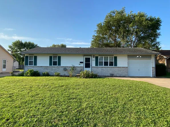 2023 E 53rd St S, Wichita, KS 67216
